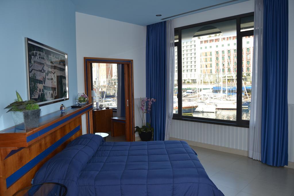 Transatlantico Hotel Naples Bilik gambar