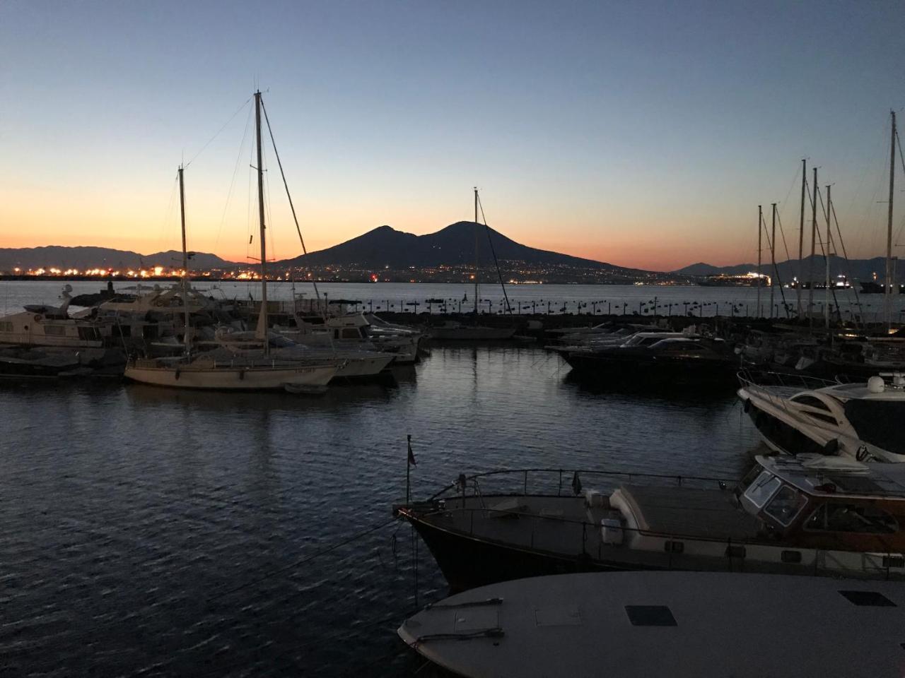 Transatlantico Hotel Naples Luaran gambar